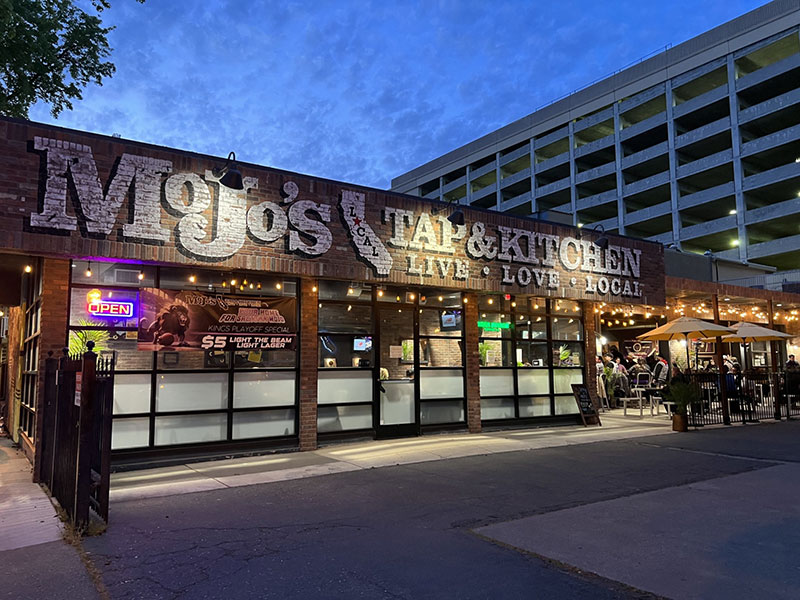 MoJo's Local Tap & Kitchen